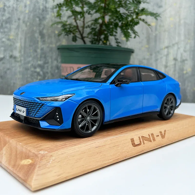 Diecast 1:18 Changan 2022 UNI-V Model Car 2 Diecast 1:18 Changan 2022 UNI-V Model Car - Image 2