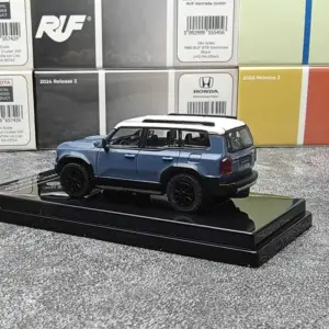 Toyota Land Cruiser Prado LC250 1:64 Diecast Model 8 Se2fc883911654366a1ca254f0b8de1e7q