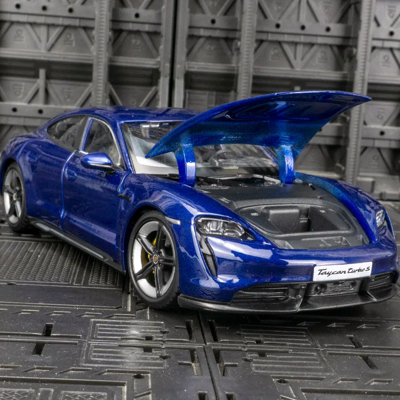 1:24 Diecast Porsche Taycan Model Car 5 1:24 Diecast Porsche Taycan Model Car - Image 5