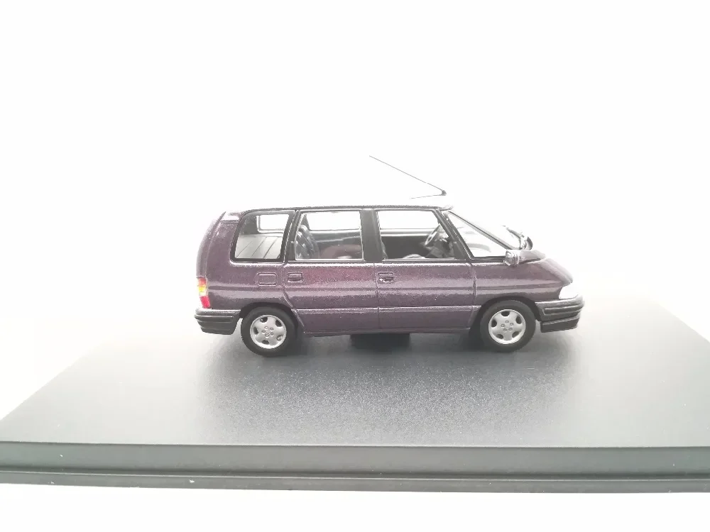 Espace 2 1:43 Diecast Alloy Model Car 3 Espace 2 1:43 Diecast Alloy Model Car - Image 3