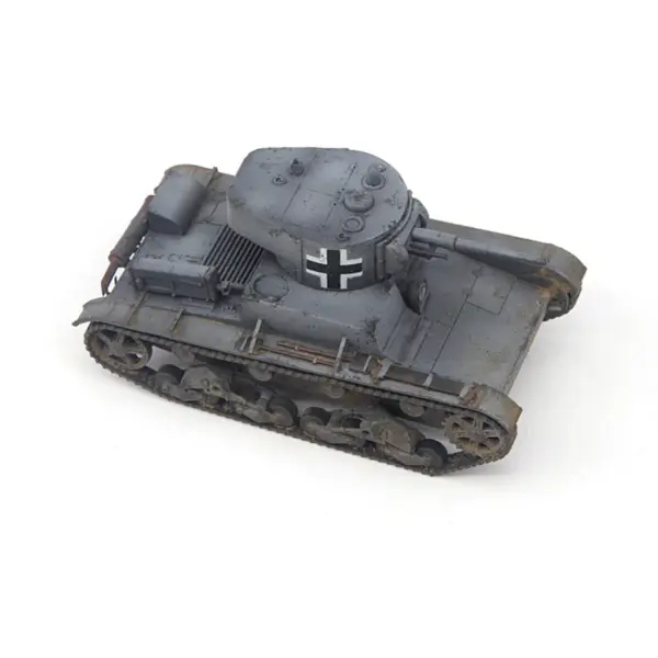 1/72 Scale T-26 Tank Model 1933 Collectible - Image 4