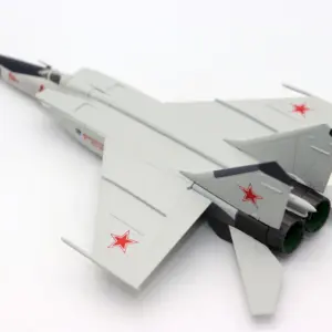 MiG-25RBT FOXBAT B 1/100 Scale Model 10 Se40b25f65ae540f4b12b2af911bbf53fq