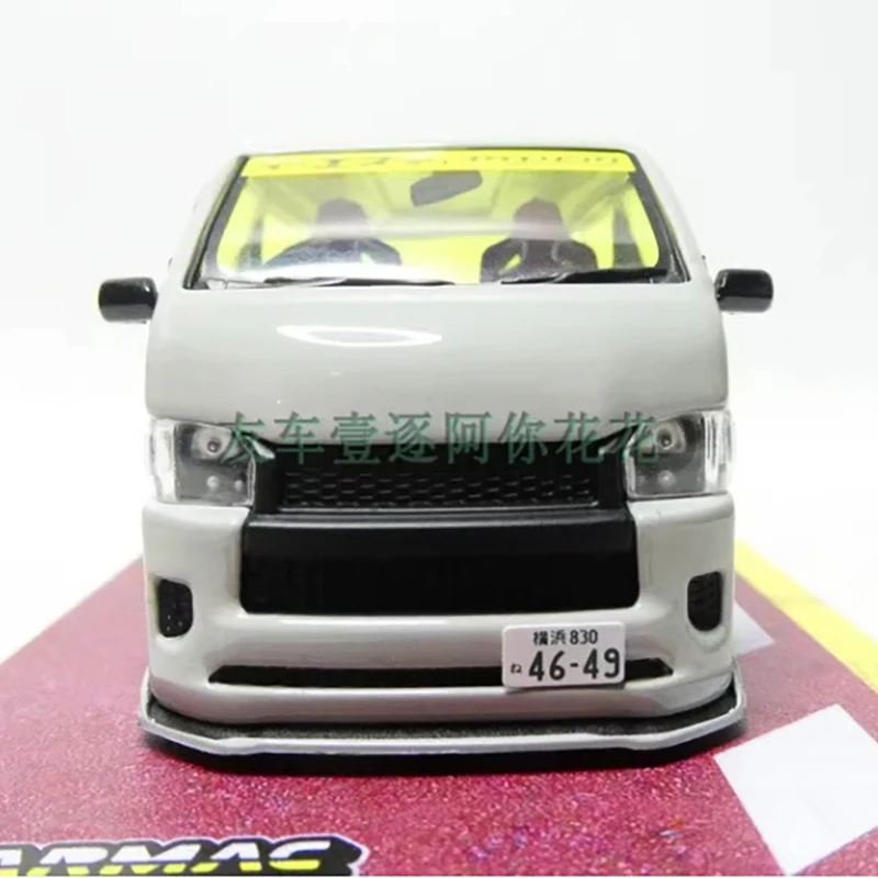 TARMAC WORKS 1:43 Toyota Hiace Van Diecast Set 9 TARMAC WORKS 1:43 Toyota Hiace Van Diecast Set - Image 9