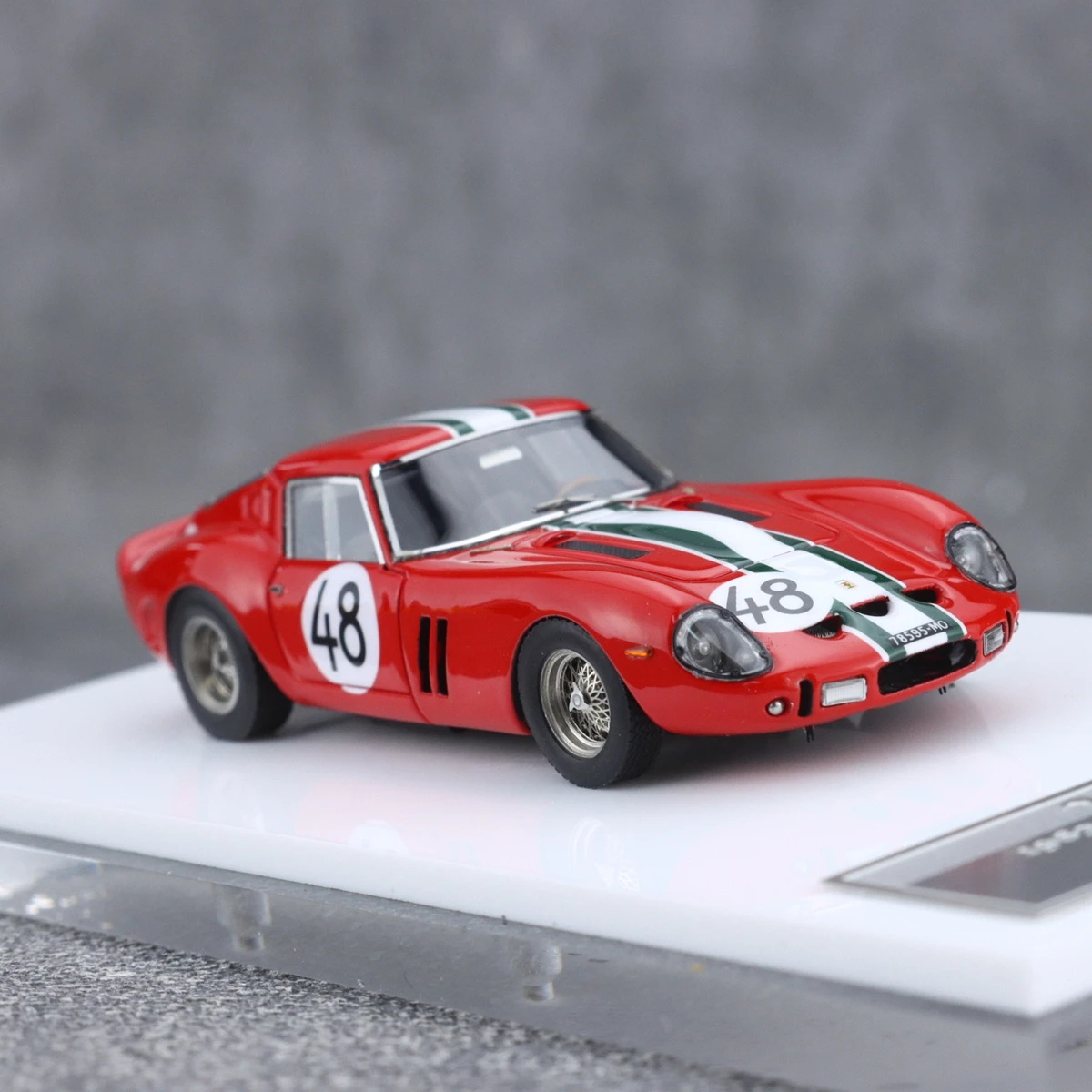 Yuemar 250GTO 1:64 Scale Miniature Cars Set 11 Yuemar 250GTO 1:64 Scale Miniature Cars Set - Image 11