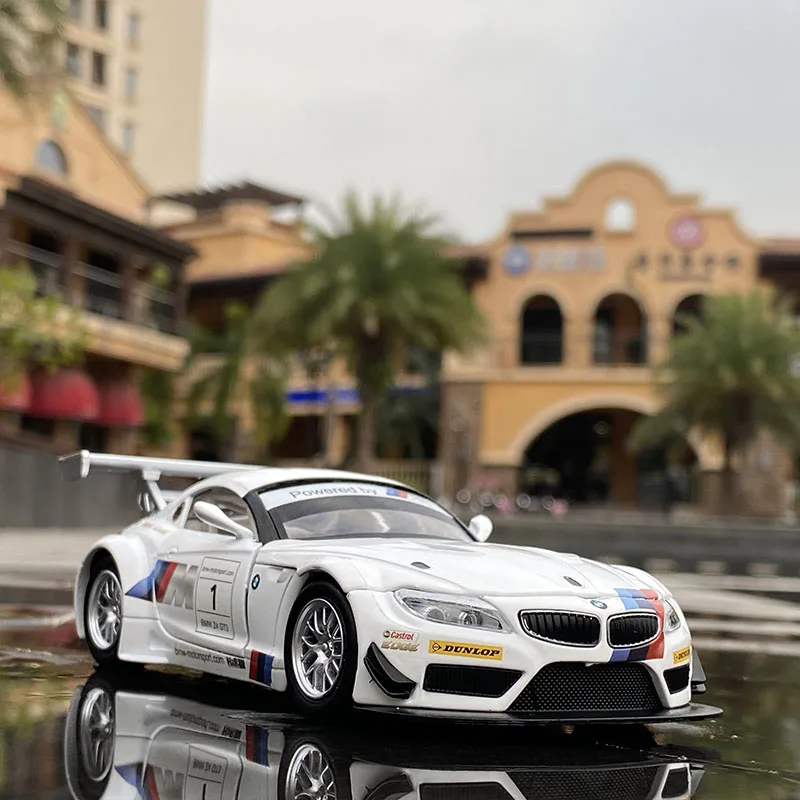 1/32 BMW Z4 GT3 Diecast Racing Car Model 4 1/32 BMW Z4 GT3 Diecast Racing Car Model - Image 4
