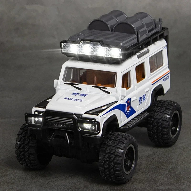 1:32 Scale Land Rover Defender Police Model 5 1:32 Scale Land Rover Defender Police Model - Image 5