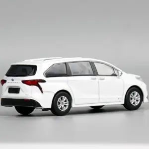 Sienna MPV 1:64 Scale Diecast Model Car 9 Se72d28de4922400bb8ae059c793741e2Y