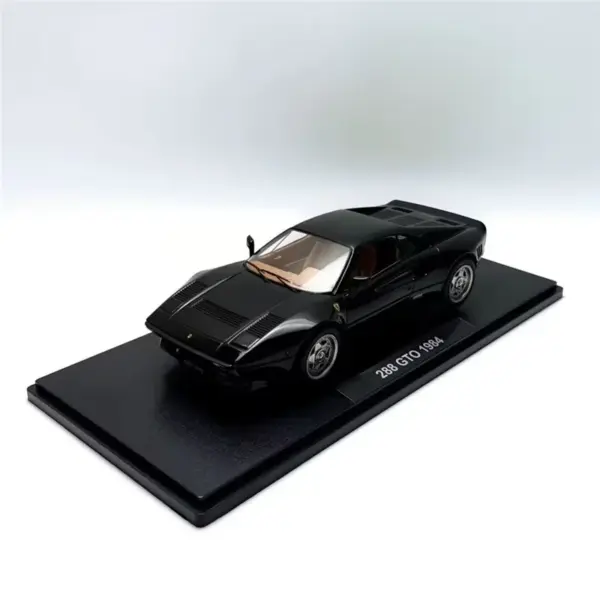 Ferrari 288 GTO 1:18 Scale Diecast Model - Image 9