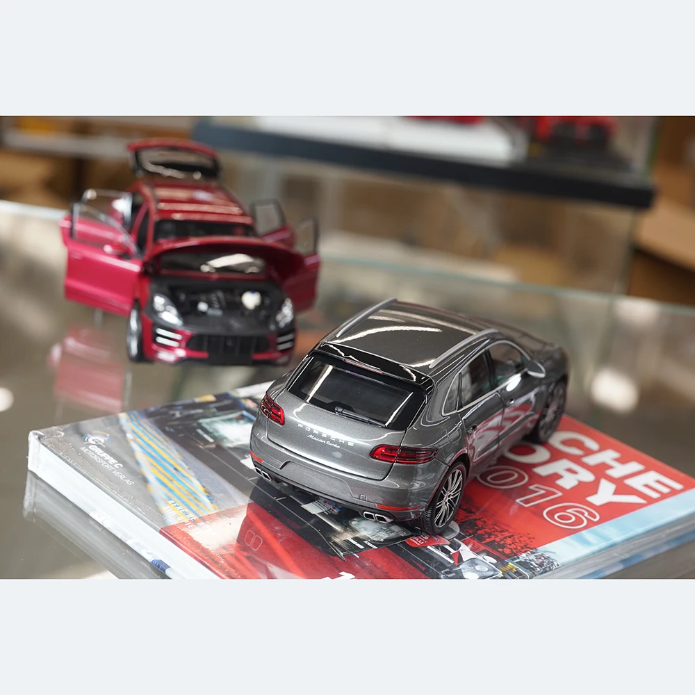 Porsche Macan Turbo 2013 Diecast Model Grey 2 Porsche Macan Turbo 2013 Diecast Model Grey - Image 2