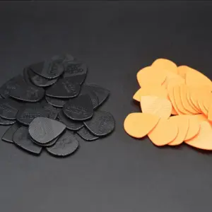 100 Premium Guitar Picks in Black and Orange 13 Sed6f570b8c83439b8728ccfa8cb9ec50i