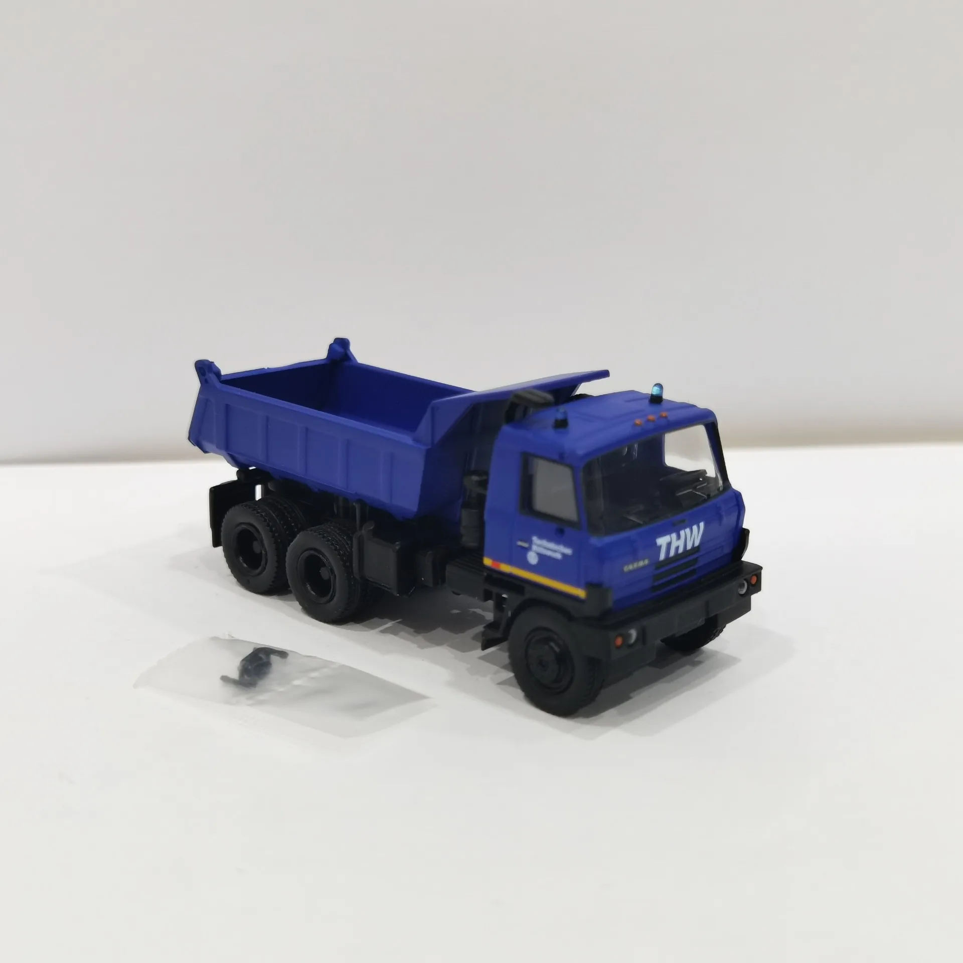 Diecast Tatra 815 Kipper Dump Truck Model 3 Diecast Tatra 815 Kipper Dump Truck Model - Image 3