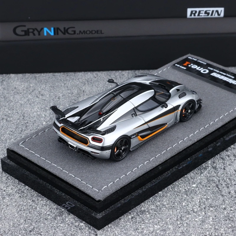 1:64 Koenigsegg One:1 Model by TOMICA 15 1:64 Koenigsegg One:1 Model by TOMICA - Image 15