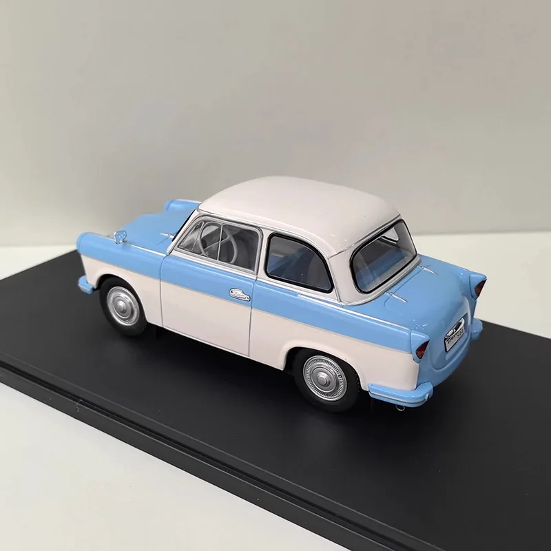 1/24 Scale Trabant P50 Diecast Model Car 2 1/24 Scale Trabant P50 Diecast Model Car - Image 2