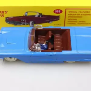 1:43 Scale Ford Thunderbird Diecast Model Car 9 Sefff108bdd0b4c41b4a841bf25a2747au