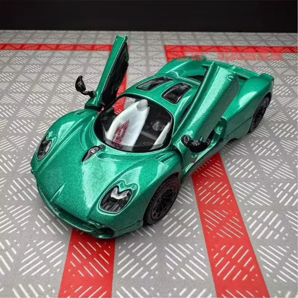 1:36 Scale Pagani Utopia Diecast Model Car - Image 2