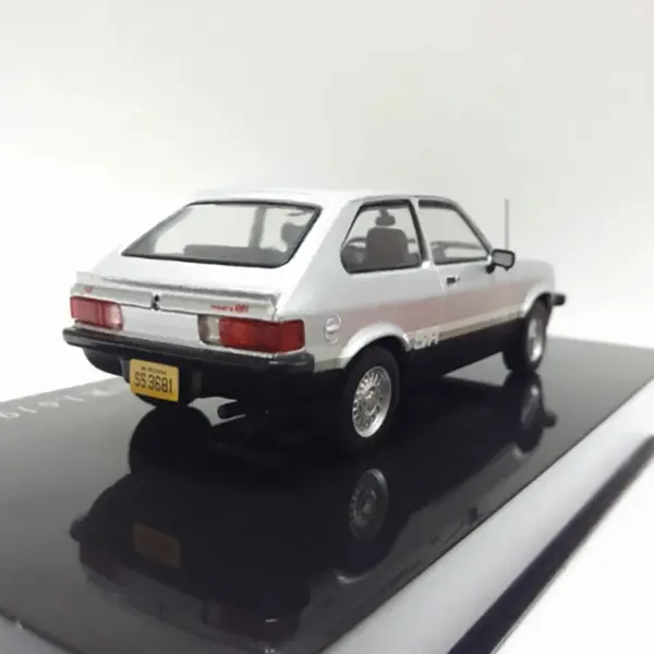 1:43 Scale 1981 HEVETTE HATCH Alloy Model - Image 3