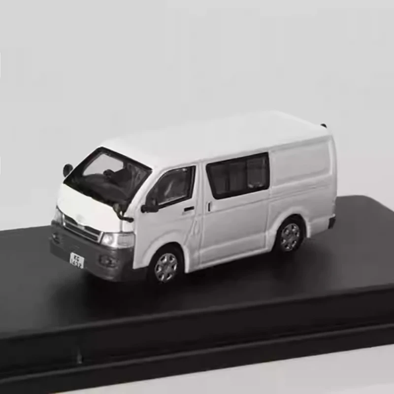 1/76 Scale Toyota Van Diecast Model 2 1/76 Scale Toyota Van Diecast Model - Image 2