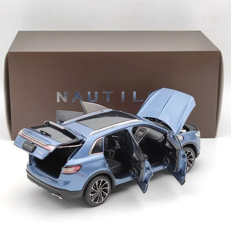 1/18 Lincoln Nautilus SUV Glossy Blue Model 6 1/18 Lincoln Nautilus SUV Glossy Blue Model - Image 6