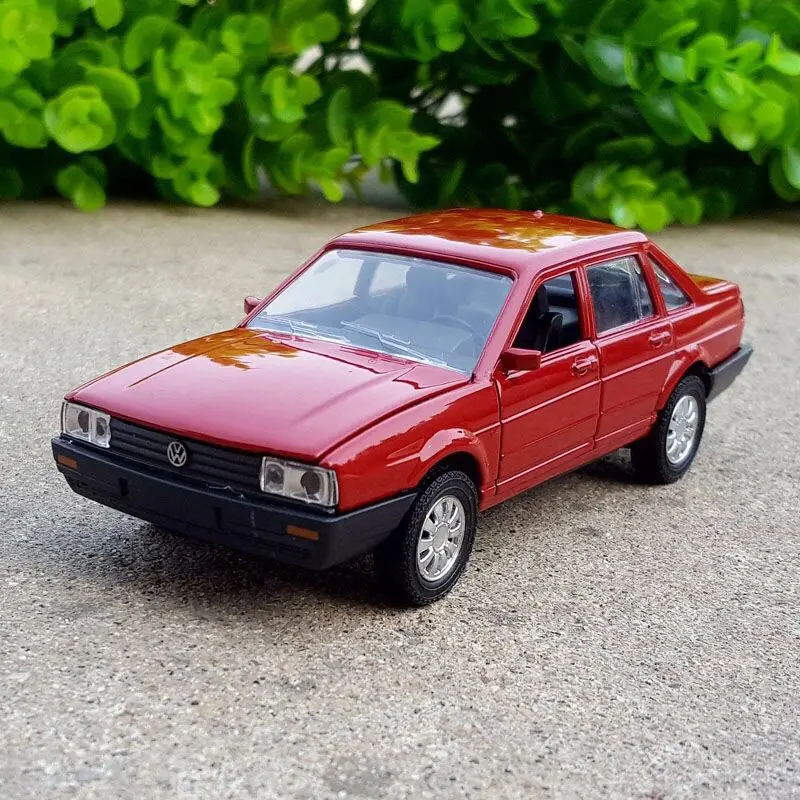 1:32 Volkswagen Santana Diecast Car Model 2 1:32 Volkswagen Santana Diecast Car Model - Image 2