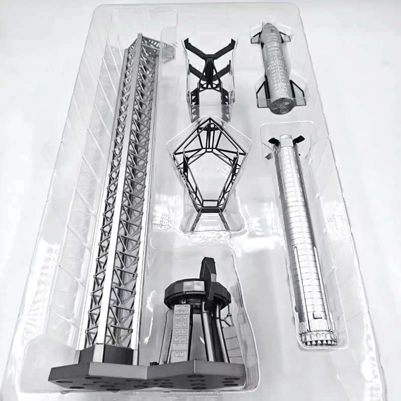 1:400 Solar Exploration Starship Model 1 1:400 Solar Exploration Starship Model