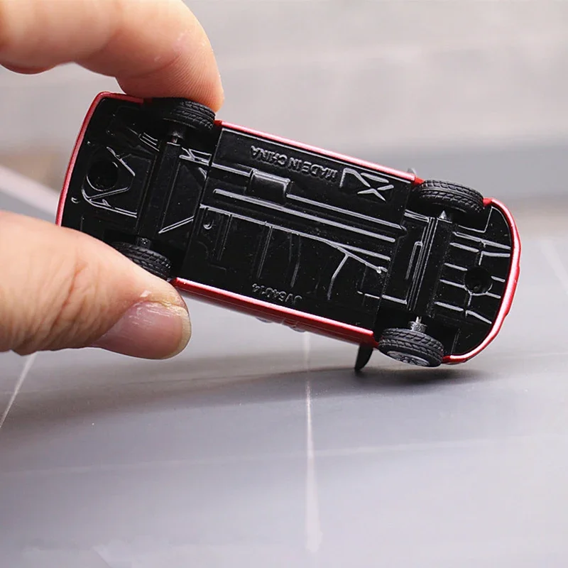 1:64 Volkswagen Multivan T6 Diecast Model Red 3 1:64 Volkswagen Multivan T6 Diecast Model Red - Image 3