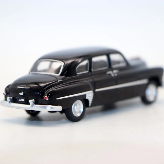 GAZ-12 ZIM Diecast Model 1:64 Scale 3 GAZ-12 ZIM Diecast Model 1:64 Scale - Image 3