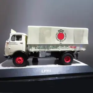 PREMIUM CLASSIXXS 1:43 LP911 Transporter Truck 7 Sfac10235b0db42cea50d8d463594b8a9O
