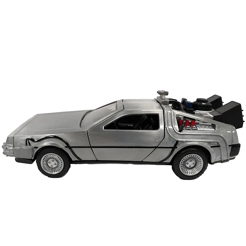 JADA 1/32 DMC-12 DeLorean Diecast Model 4 JADA 1/32 DMC-12 DeLorean Diecast Model - Image 4