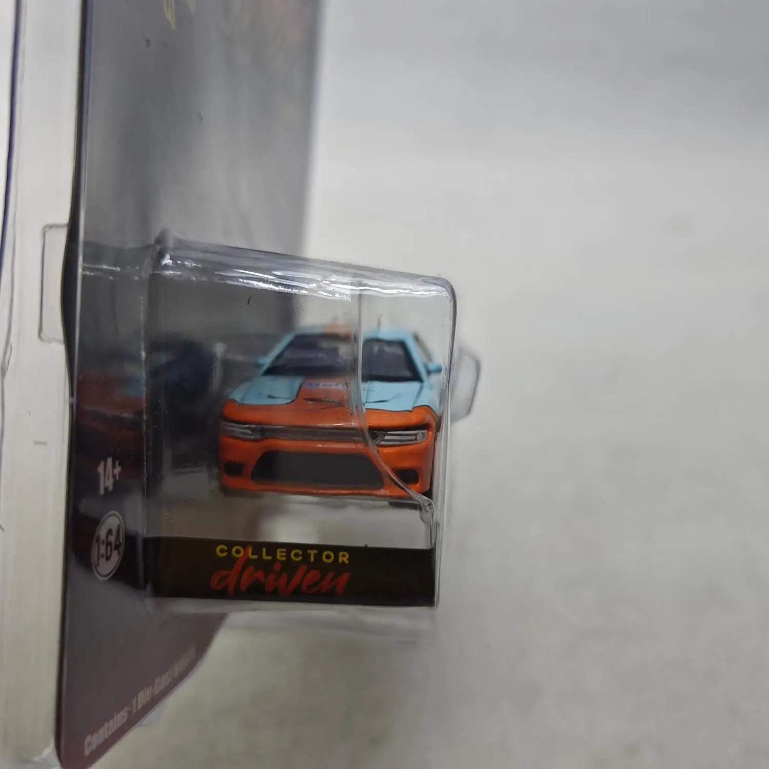 1:64 Scale 2018 Dodge Charger SRT Hellcat Model 4 1:64 Scale 2018 Dodge Charger SRT Hellcat Model - Image 4