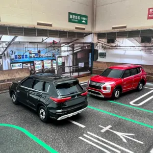 TOMY Mitsubishi Outlander 1:64 Diecast Model 7 Sfdbf8775ef96459baa69d647d57d13b1n