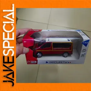 Diecast 1:43 High-end Red Van Model