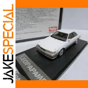 1:43 Scale Leopard Ultima F31 White Model Car