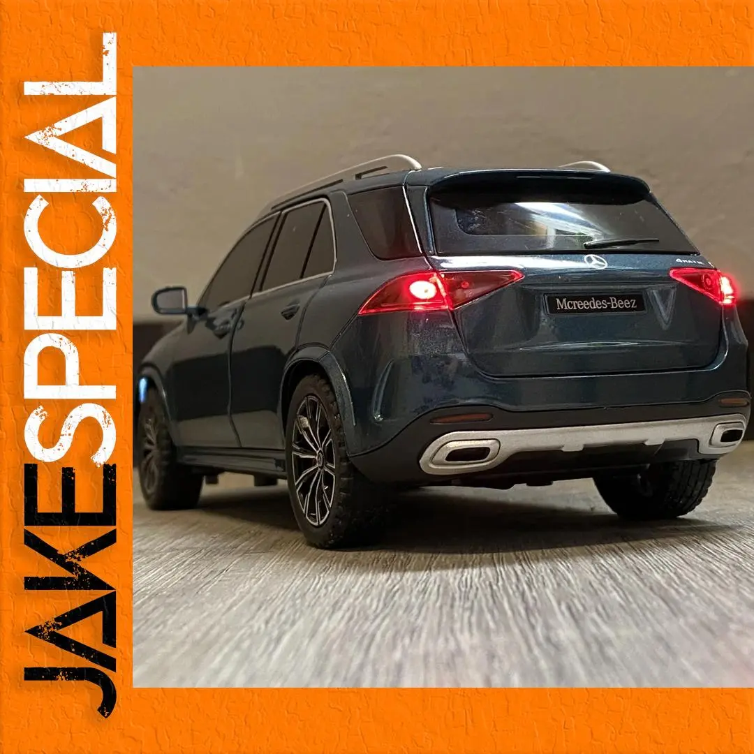 1:24 Benz GLE350 Diecast Model Car 1 1:24 Benz GLE350 Diecast Model Car