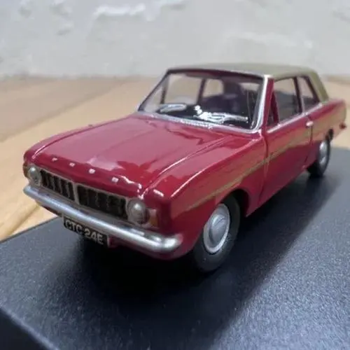 Ford Cortina 1:76 Scale Die-Cast Model 7 Ford Cortina 1:76 Scale Die-Cast Model - Image 7