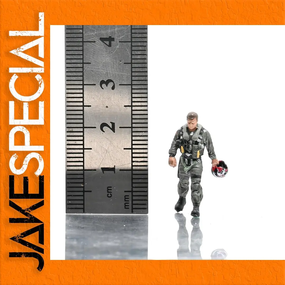 1/72 Scale US Fighter Pilot Model Figure 1 1/72 Scale US Fighter Pilot Model Figure