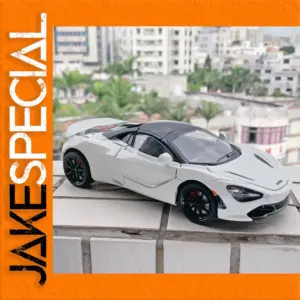 1:24 Scale White Sports Car Model Replica