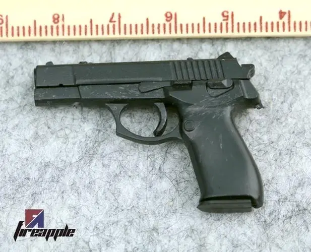 1/6 Scale Type 92 Semi-Automatic Pistol Model 4 1/6 Scale Type 92 Semi-Automatic Pistol Model - Image 4