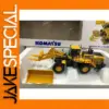 Komatsu WA600-8 Diecast Model with Accessories