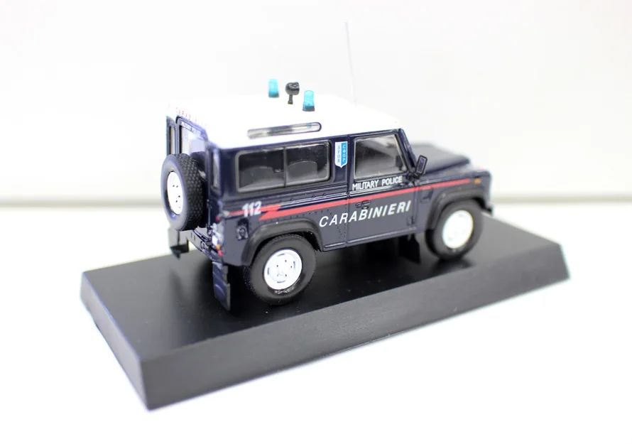 Land Rover Defender 90 Diecast Model 1/43 Scale 3 Land Rover Defender 90 Diecast Model 1/43 Scale - Image 3