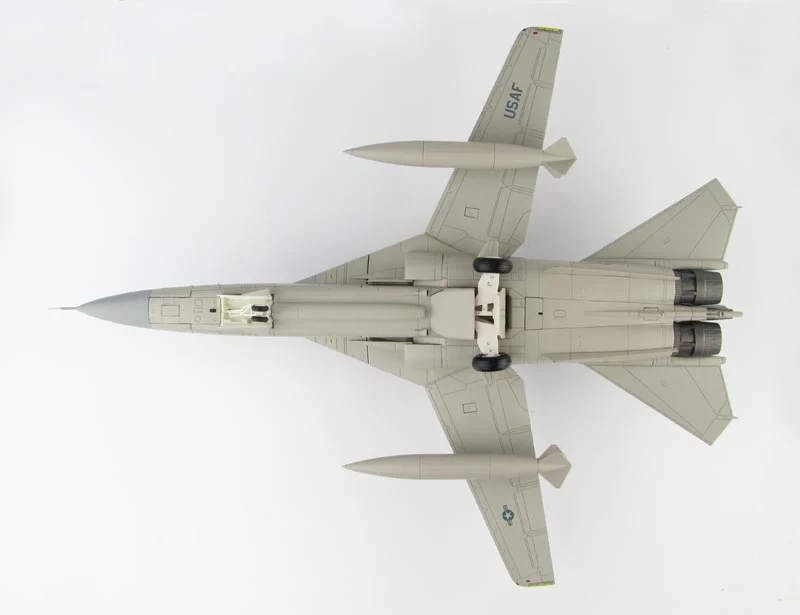 1/72 Scale EF-111A Aircraft Model Display 3 1/72 Scale EF-111A Aircraft Model Display - Image 3