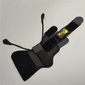 ProShot Billiard Training Glove for Accuracy 7 H4f188374677f4438b7edc455789e308cs