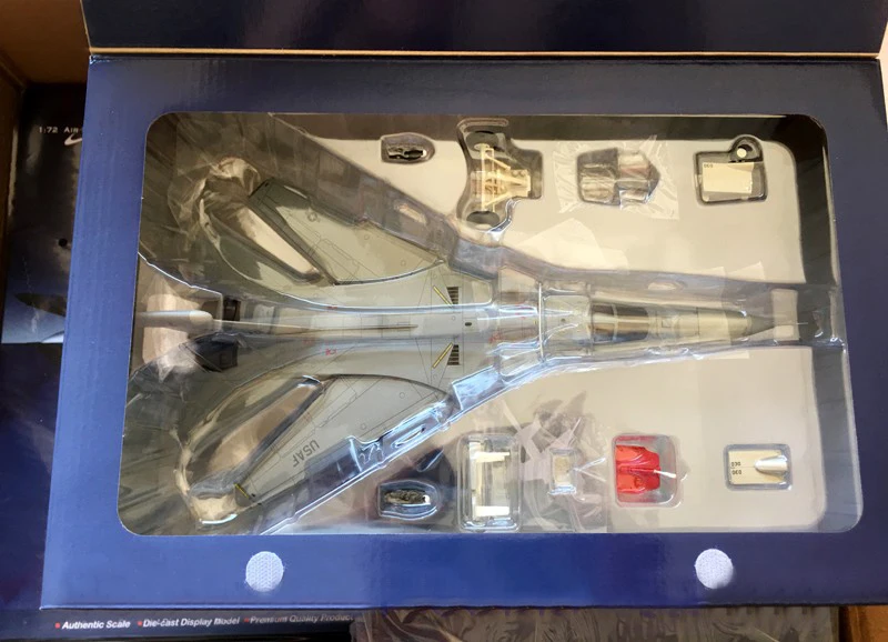 1/72 Scale EF-111A Aircraft Model Display 6 1/72 Scale EF-111A Aircraft Model Display - Image 6