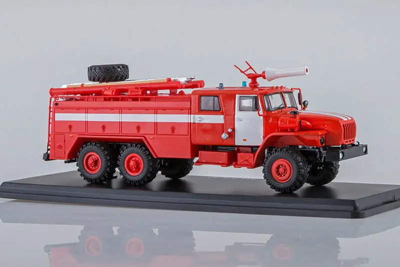 Diecast URAL AC-7 5-40 Fire Truck Model 3 Diecast URAL AC-7 5-40 Fire Truck Model - Image 3