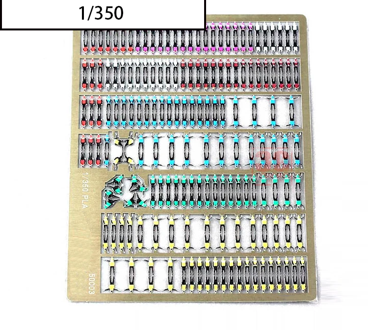 Ground Service Men Miniature Model Set 1:700 1:350 3 Ground Service Men Miniature Model Set 1:700 1:350 - Image 3