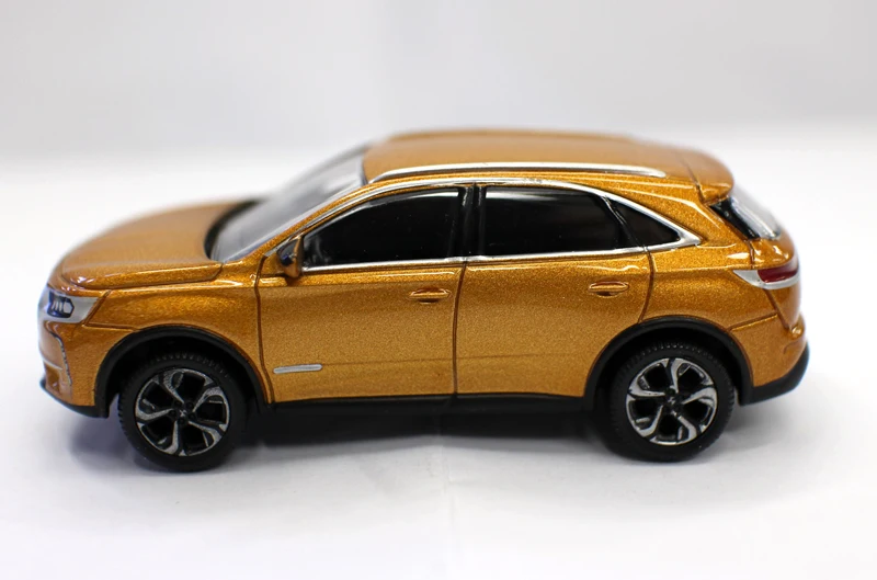 1/64 Scale Diecast Model DS7 CROSSBACK 2018 2 1/64 Scale Diecast Model DS7 CROSSBACK 2018 - Image 2