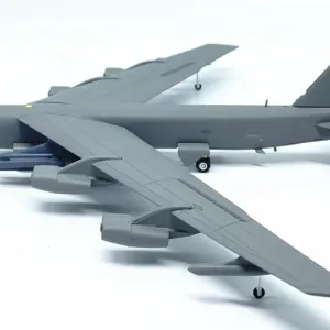US B-52H Stratofortress 1:200 Scale Model 9 Ha92520cf15354e5dbdb28cfb517aed60m