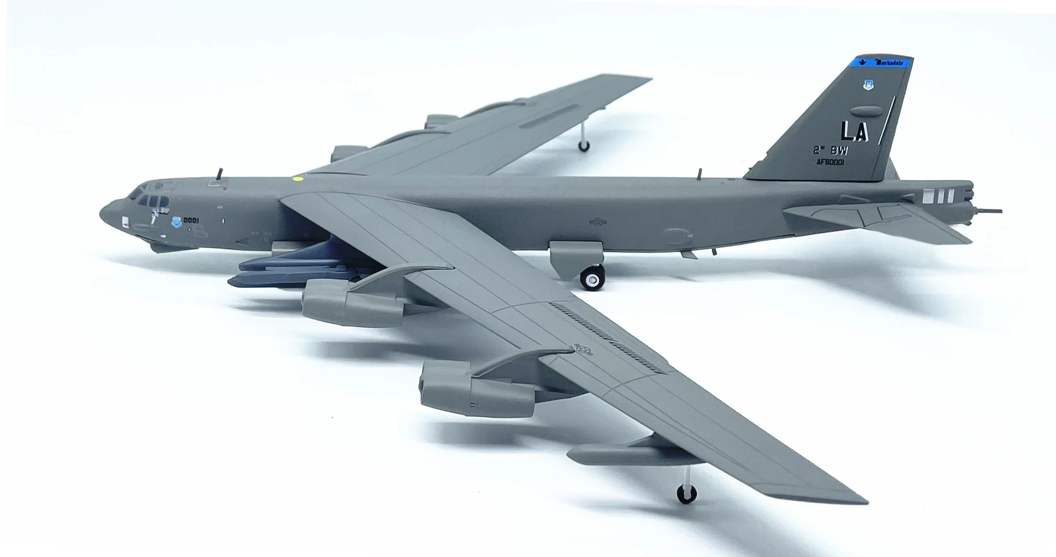 US B-52H Stratofortress 1:200 Scale Model 4 US B-52H Stratofortress 1:200 Scale Model - Image 4