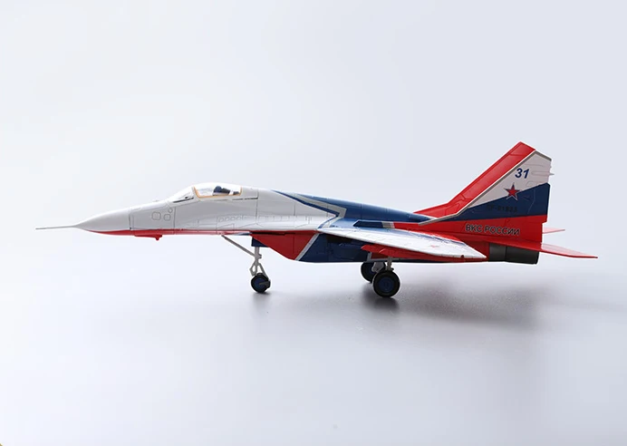 1/72 Scale MiG-29 Fighter Jet Model HA6511A 3 1/72 Scale MiG-29 Fighter Jet Model HA6511A - Image 3