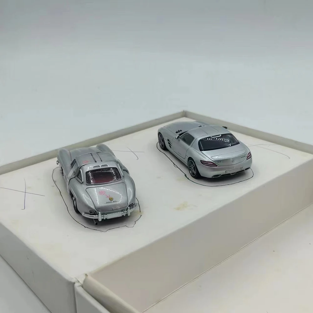 Flawed Die-cast Mercedes-Benz 300SL & SLS Models 4 Flawed Die-cast Mercedes-Benz 300SL & SLS Models - Image 4