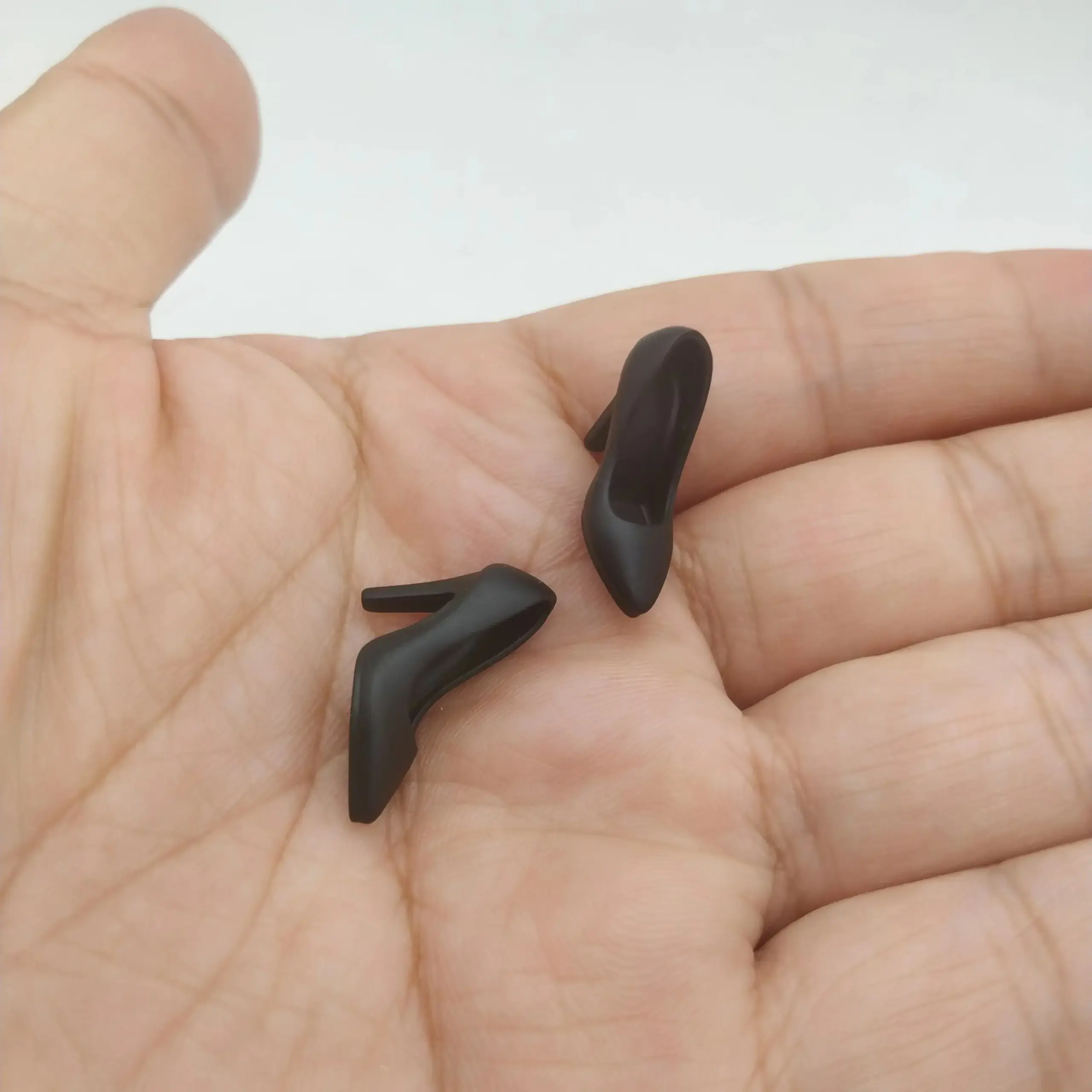 1/12 Scale Black High Heels for Action Figures 4 1/12 Scale Black High Heels for Action Figures - Image 4